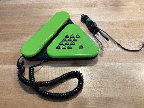 Vintage 1980s Memphis Style Triangular Green Landline Phone RadioShack TESTED - Picture 2 of 5