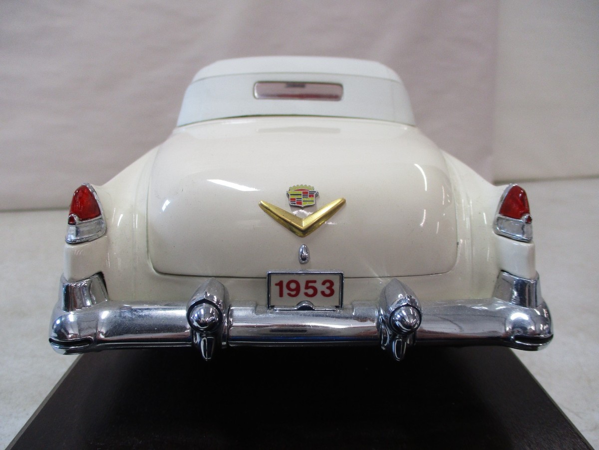 Cadillac ダンバリーミント1953 ミニカー ホワイト Cadillac ダンバリーミント1953 ミニカー ホワイト - メルカリ