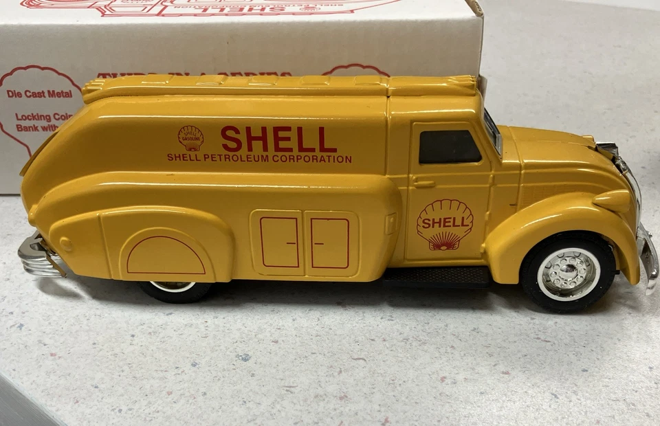 ERTL 1938 Shell Dodge Airflow Tanker Bank Foto 2 de 4