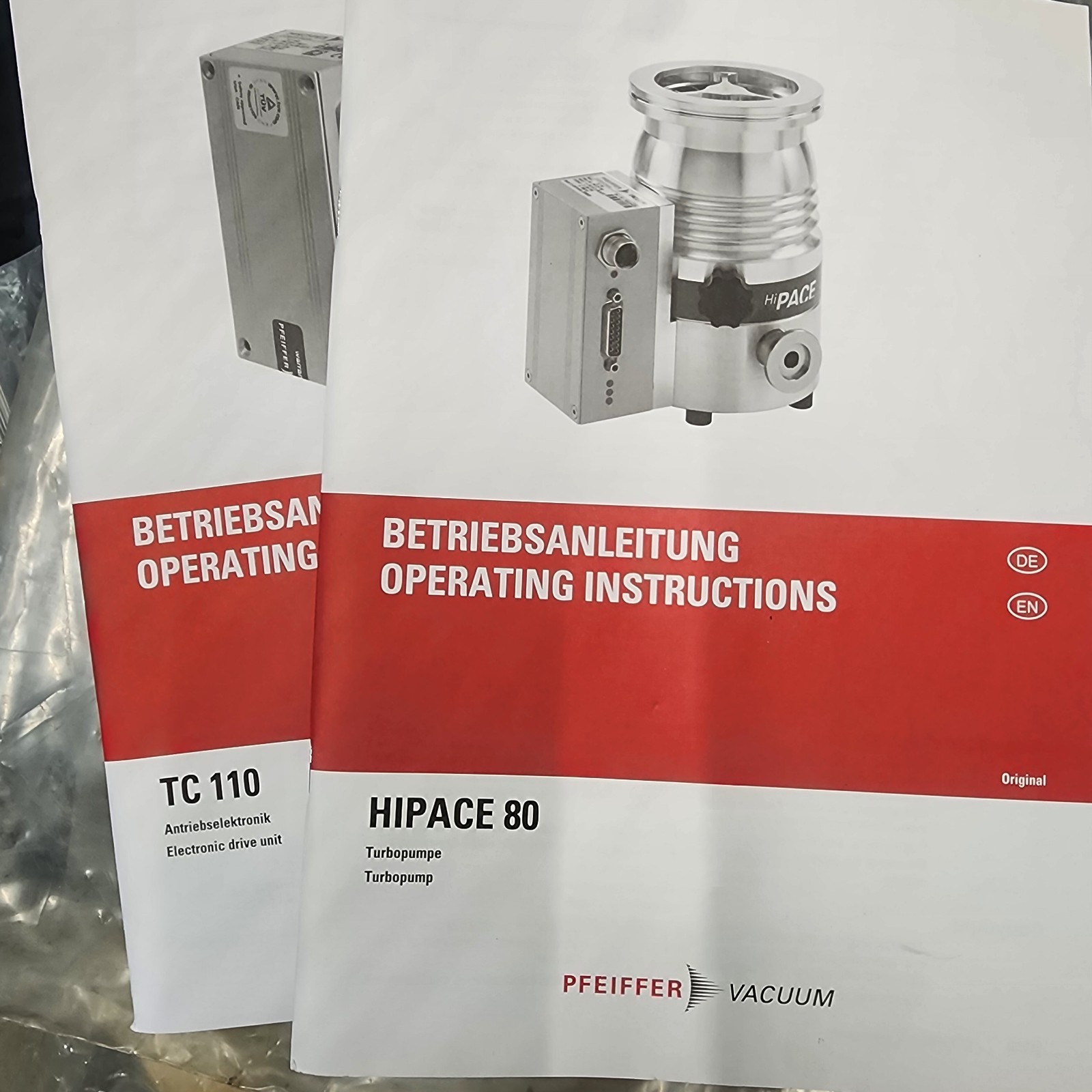 VIC MD-490S Helium Leak Detector Tester Pfeiffer Hipace 80 & TC110