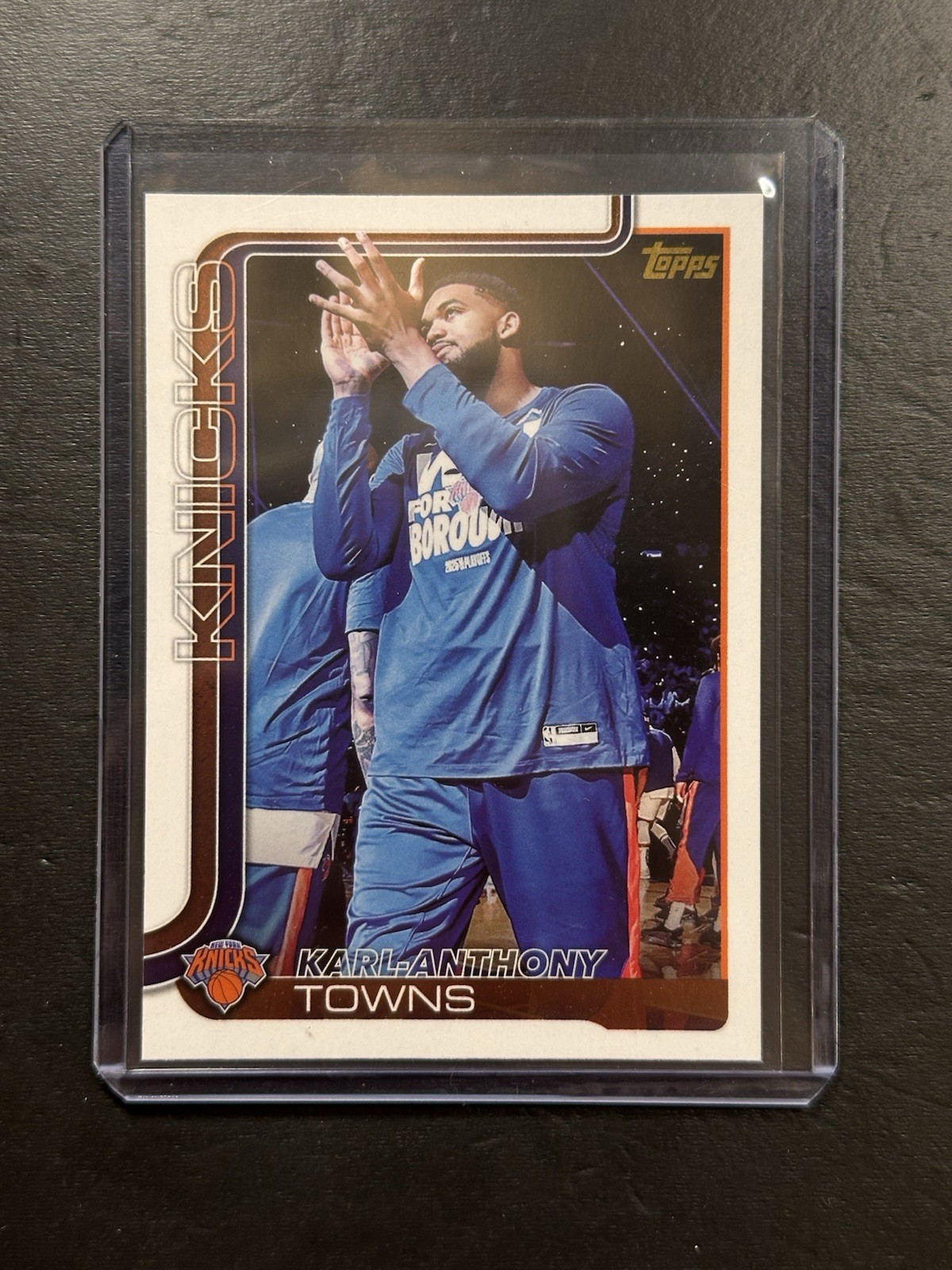 2025-26 Topps Karl-Anthony Towns Golden Mirror Image Variation SSP #19 Knicks