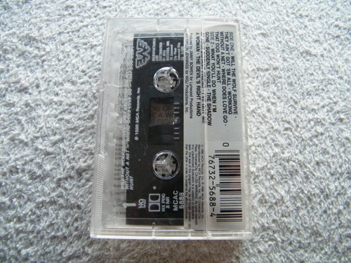 WAYLON JENNINGS - Will The Wolf Survive - CASSETTE TAPE MCA - 1986 Country  - Picture 2 of 7