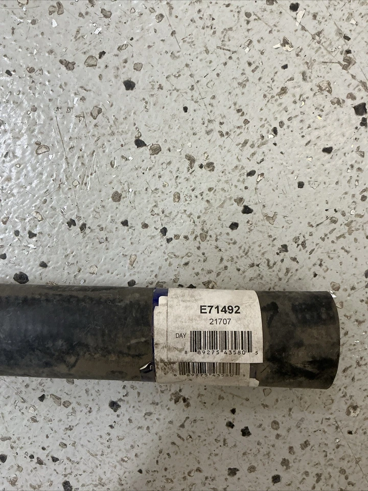 Manguera de refrigerante moldeada premium Gates 21707 para 85-93 Saab 900 NOS Foto 2 de 3