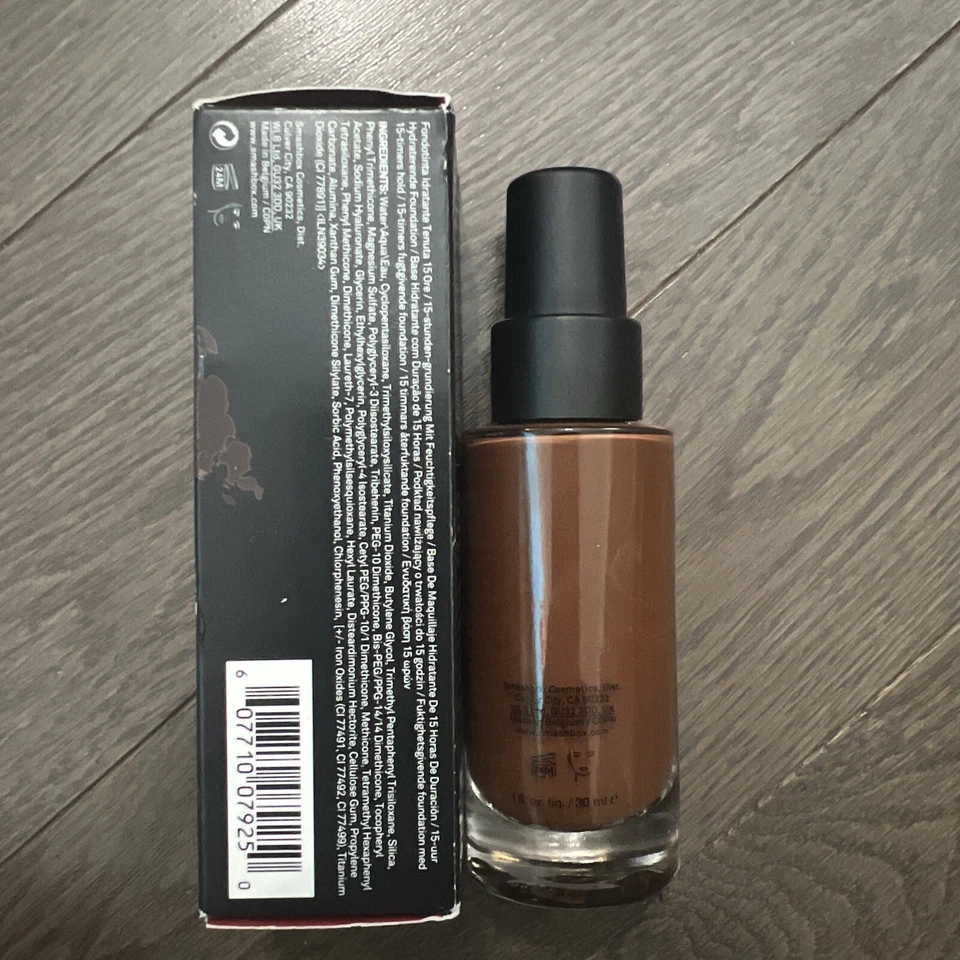 Smashbox Studio Skin 24 Hour Oil-Free Hydra Foundation  4.7 Very Deep - Image 4 of 4