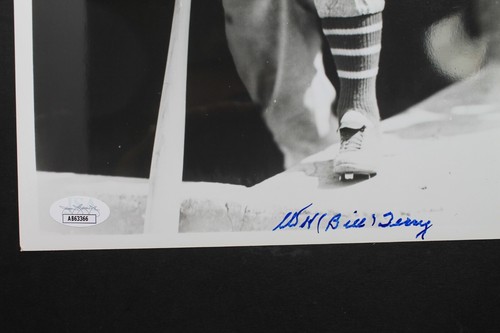 Bill Terry (d.1989) HOF NY Giants Autographed 8x10 Signed Vintage Photo - 第 2/4 張圖片