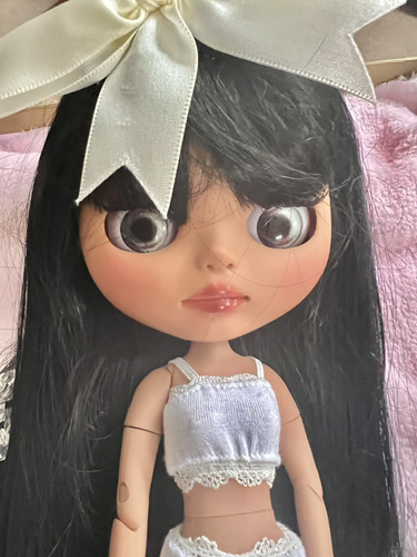 OOAK Blythe Puppe mit Namen Gabriella Custom Blythe Doll OOAK Brandneu - Bild 9 von 24
