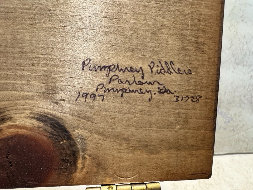 Vintage Wood Hinged RECIPE BOX for 3”x5” Cards HANDMADE Racoons UNIQUE Sturdy - Image 4 of 4