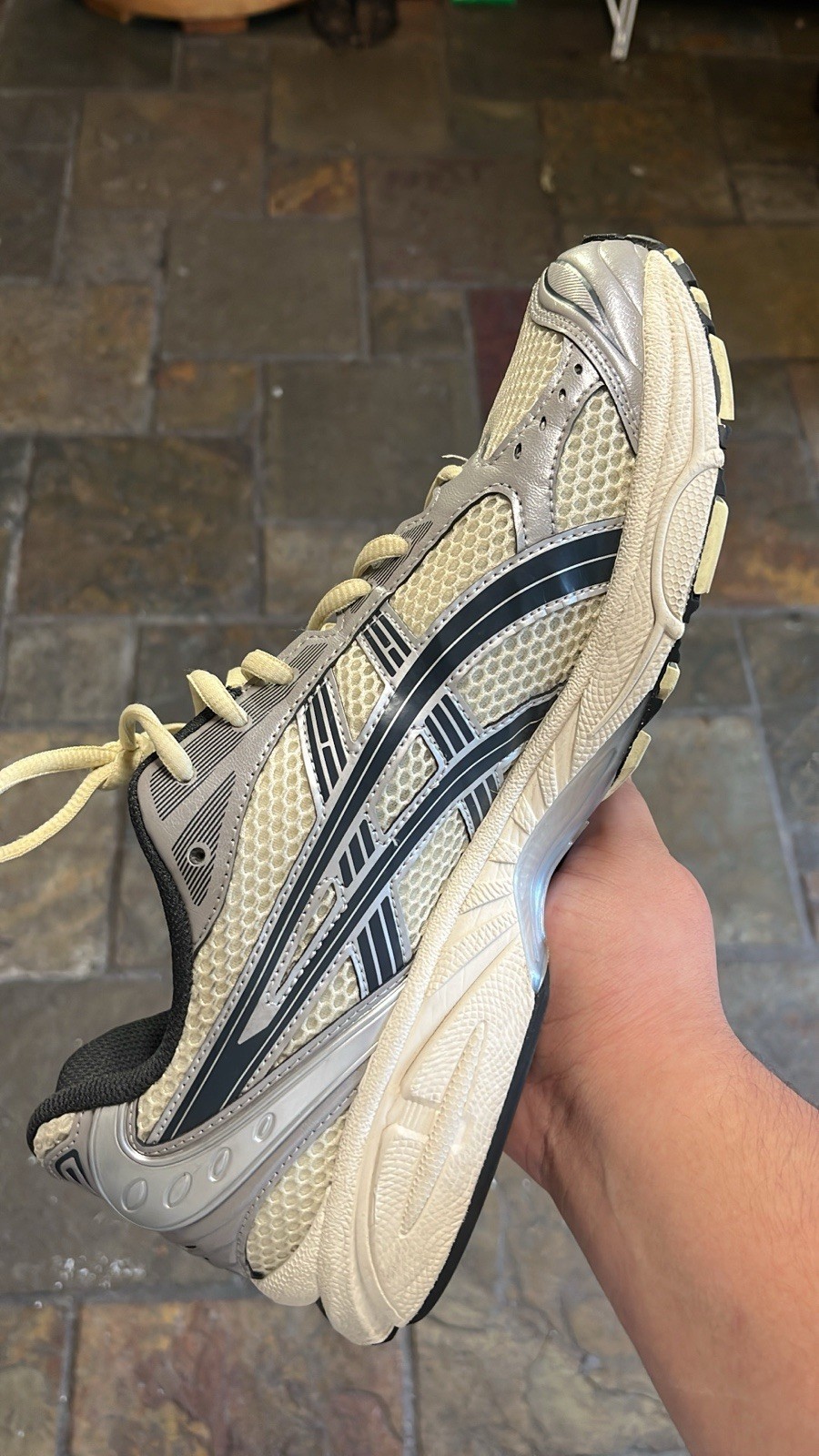 ASICS GEL-KAYANO 14 M 10 / W Size 11.5 OYSTER WHITE/ STEEPLE GREY Used No Box thumbnail 6