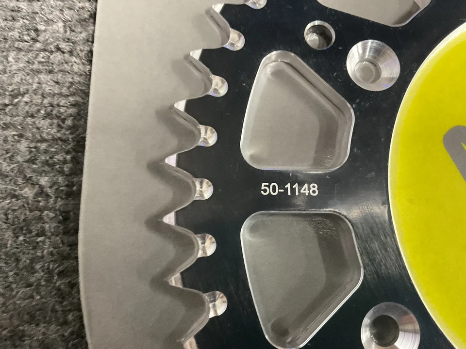 Lote de 2 Piñones Traseros Mika Metals Aluminio 48T-520 Husqvarna KTM 50-1148 48T Foto 4 de 4