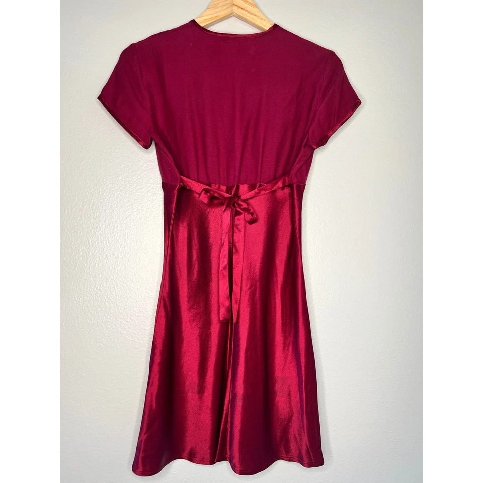 XoXo Vintage Y2K Burgundy Satin Babydoll Cap Sleeve Fit Flare Dress Size 5 - Image 4 of 4