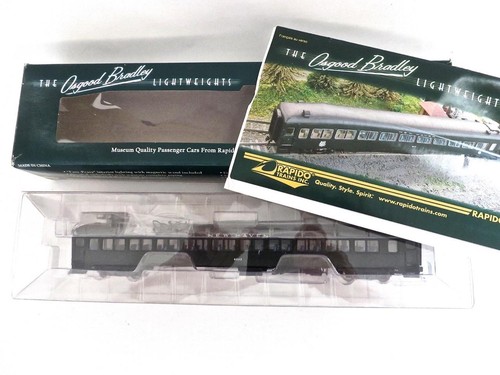 Entrenador Rapido 8242 New Haven Osgood Bradley 10 ventanas en 401 verde sin faldas NUEVO | Condition: New