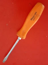 Snap-on Tools SDD4 Flat Slotted Screwdriver Orange Hard Handle READ Description