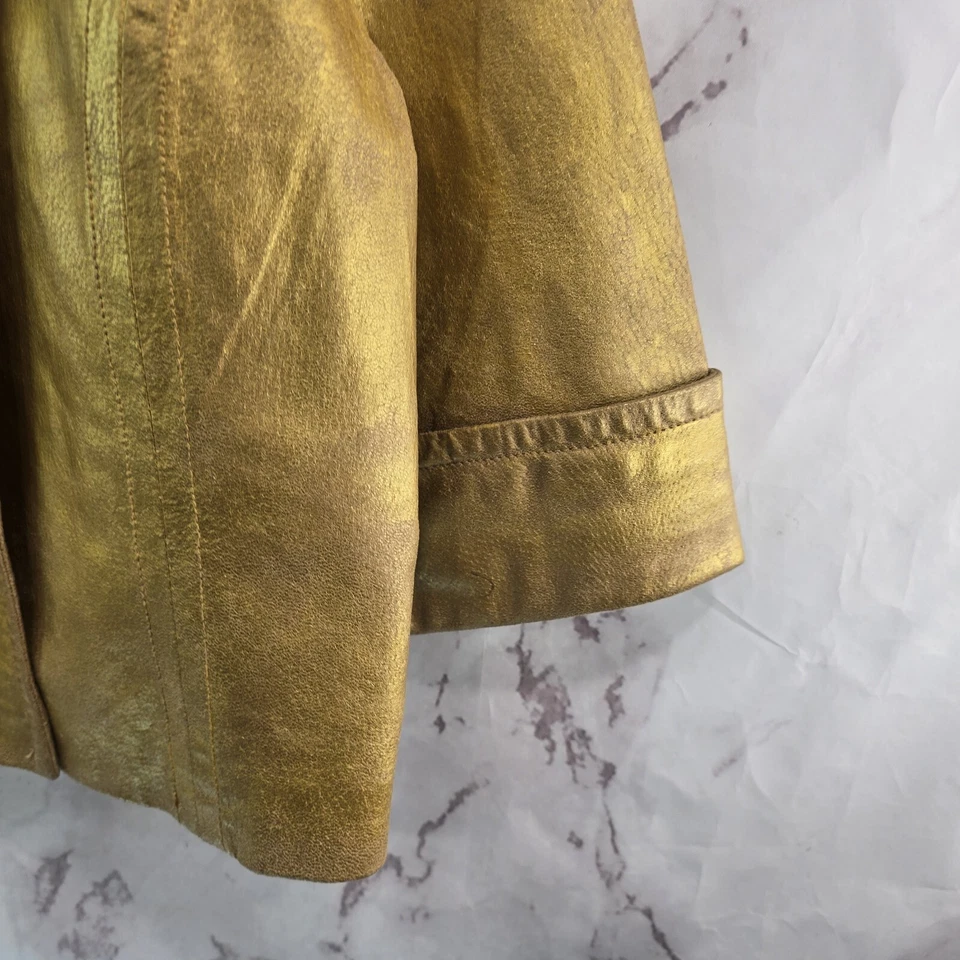 Chaqueta de cuero vintage para mujer mediana dorada corta Y2K Moto glam recubierta metálica  Foto 4 de 4