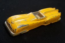 TOOTSIETOY 6 INCH 1930'S YELLOW FUTURISTIC CONVERTIBLE