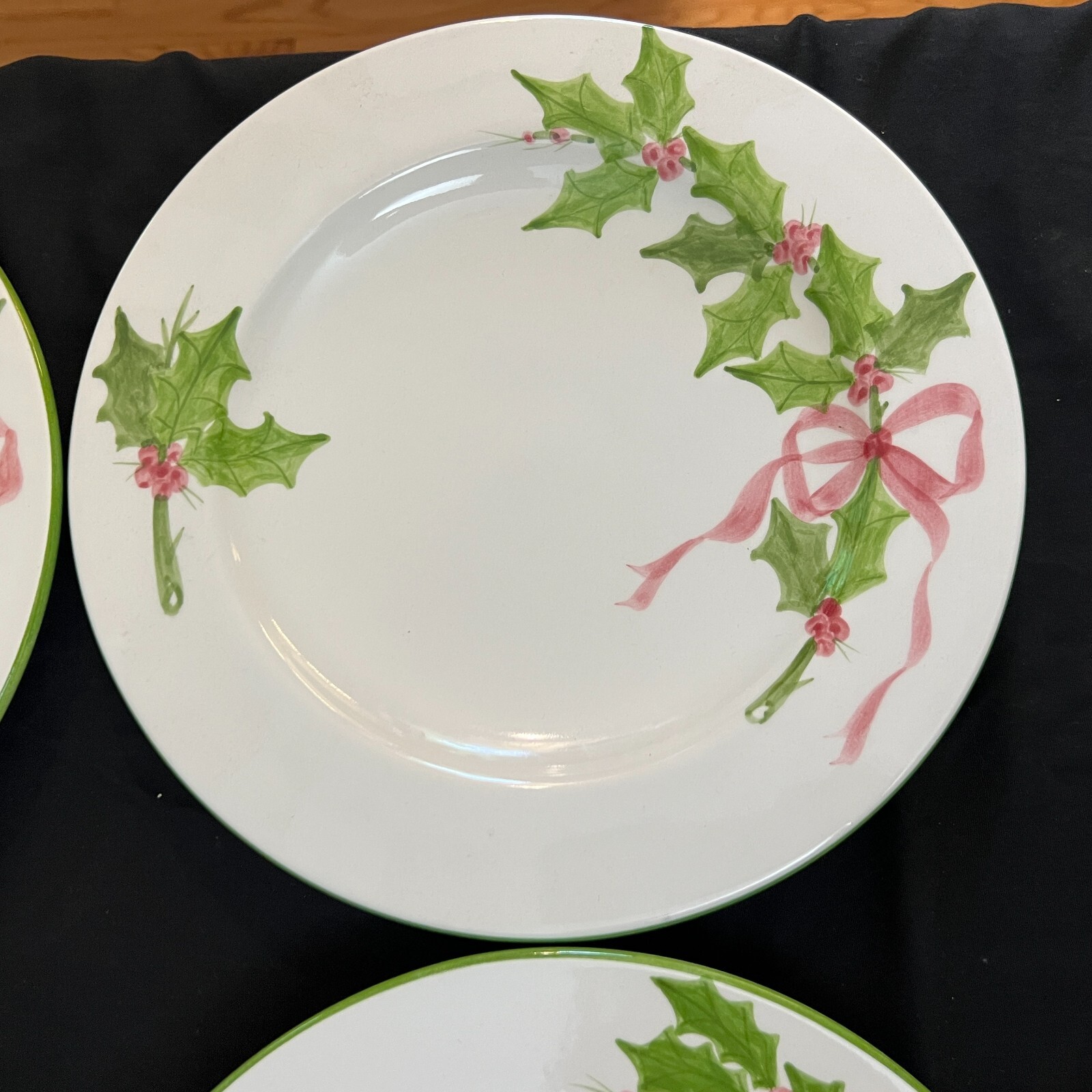 RARE! 4 Laurie Gates Los Angeles Hand Painted Christmas Holly 11-1/2" Pasta Dish