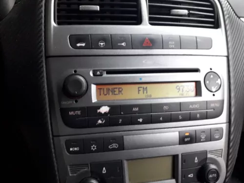 7648398316 Sistema Audio/Radio Cd para FIAT GRANDE PUNTO (199) 2008 6576802 - Imagen 1 de 7