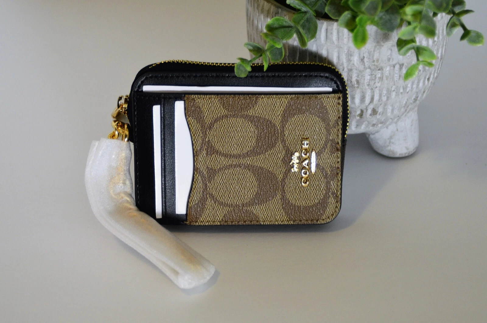 CUSTODIA PORTA CARTE COACH ZIP NUOVA CON ETICHETTE IN TELA FIRMATA MARRONE NERO C1885
