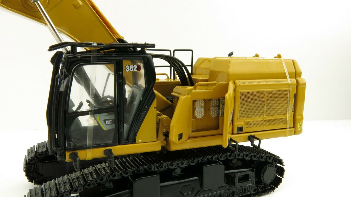Diecast Masters 85663 - CAT 352 Ultra High Demolition Diecast Masters 85663 - CAT 352 Ultra High Demolition