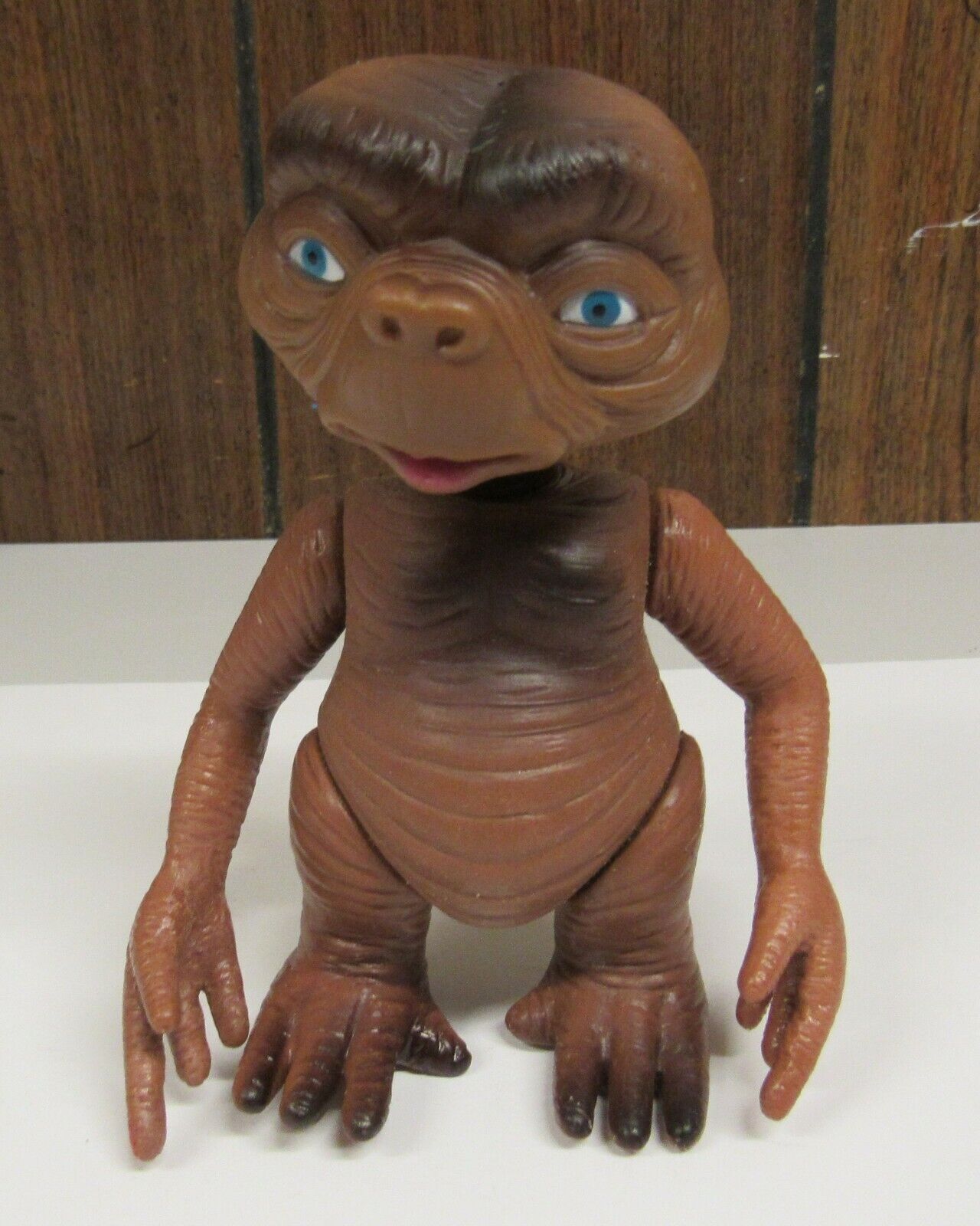 Vintage E.T. ET Extra Terrestrial Alien Sofubi Knock Off KO 6 in Plastic Figure