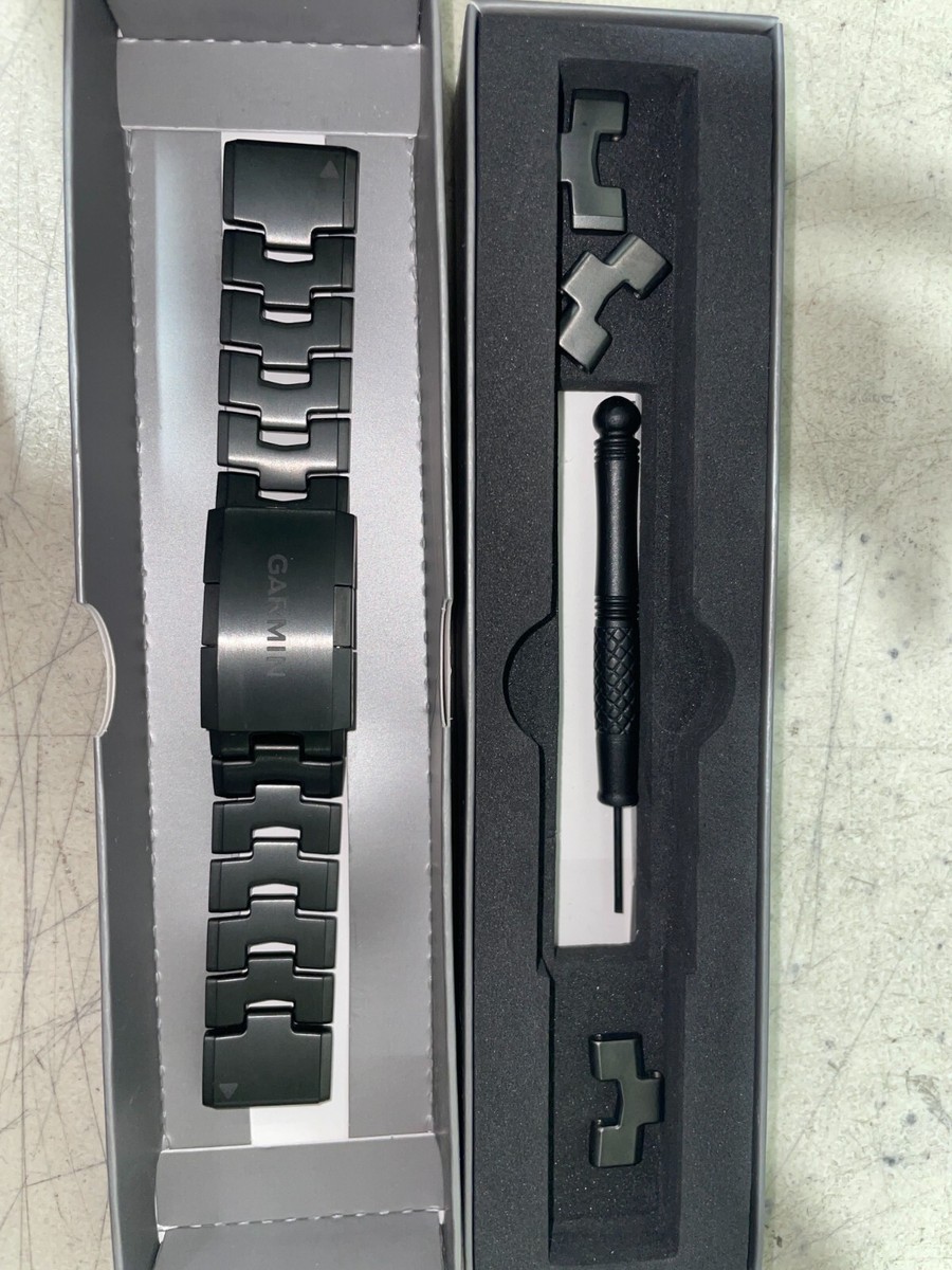 Garmin QuickFit 22 Watch Band Titanium Bracelet with Carbon Garmin QuickFit 22 Watch Band Titanium Bracelet with Carbon