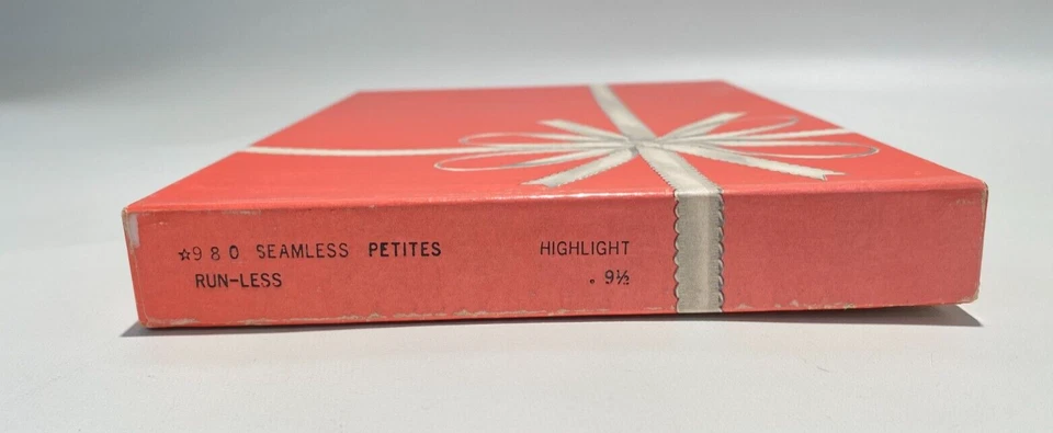 6 Pr. 复古性感吊袜带尼龙长袜 9 1/2 x 30 英寸无缝娇小 Van Raalte — 第 2/4 张图片