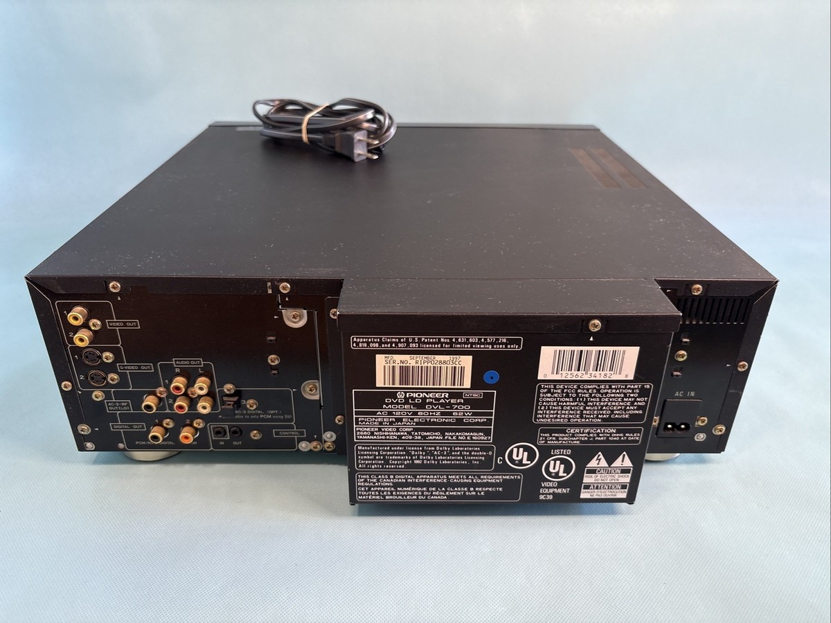 Pioneer DVL-700 DVD CD Laserdisc Player w/ Remote - WORKS **READ