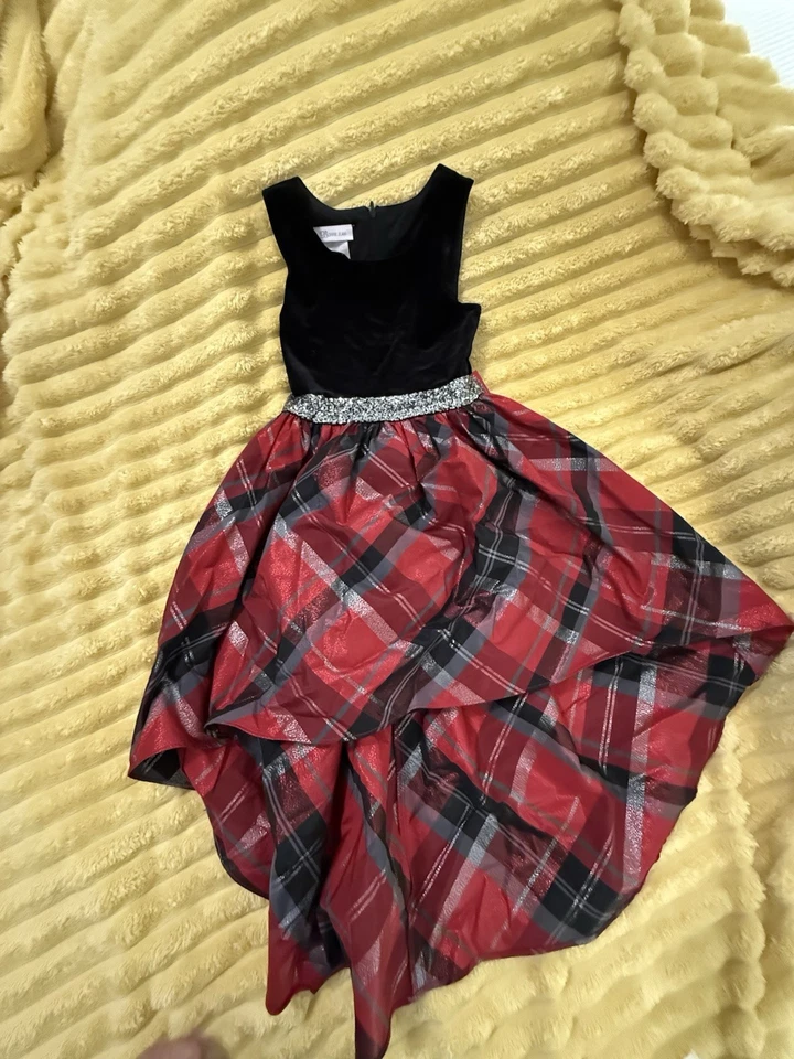 Vestido de vacaciones a cuadros para niñas, piso negro y rojo talla 10 Foto 2 de 4