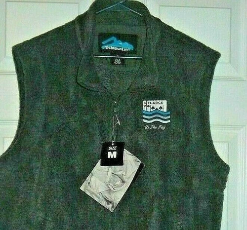 At The Taj Mahal At Large Sweater Vest Men's Medium Gray Playing Cards Logo New - product listing photo