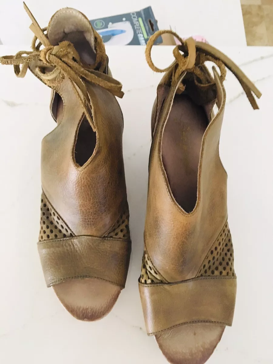 Free People Revolver Clog Size 40