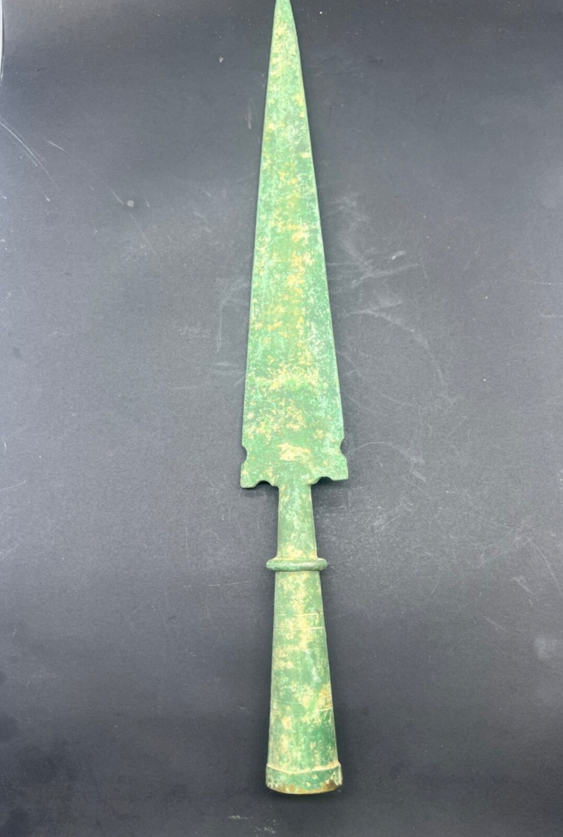 Arrows And Spears 4,800+ Arrowhead Spear Stock Photos, Pictures