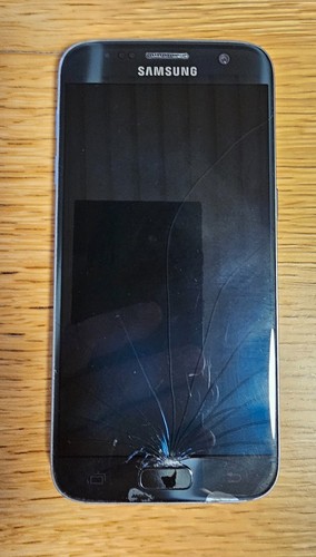 Samsung Galaxy S7 32GB Black Onyx Carrier Unlocked Cracked screen - Afbeelding 2 van 3