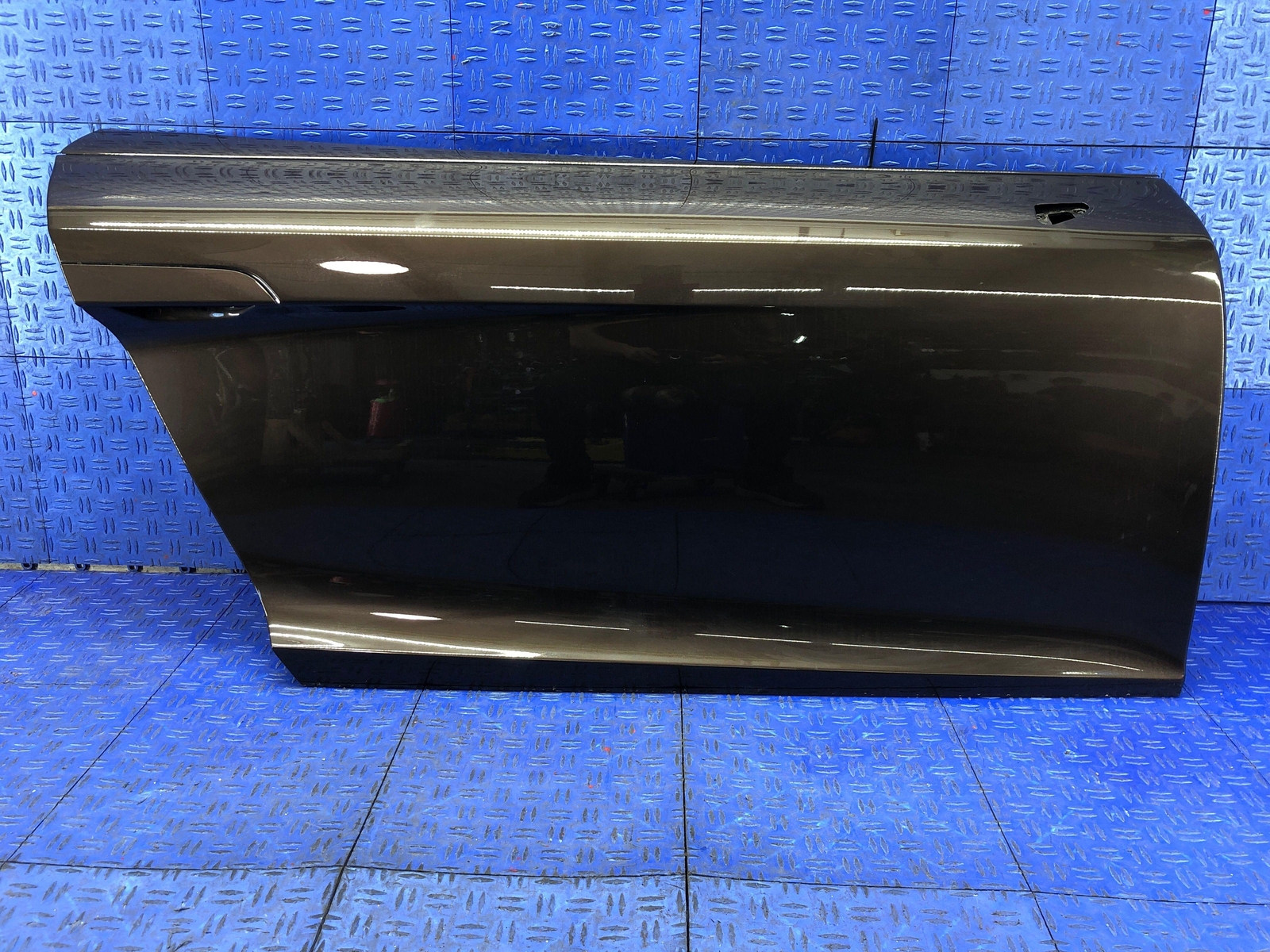 2011-2015 AUDI R8 FRONT RIGHT DOOR SHELL TEAK BROWN (LZ8W) *FLOOD RECOVERY* OEM