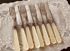 Vintage Flatware Set LORENA 18/10 Stainless Faux Mother of Pearl 4 Knives 4 Fork