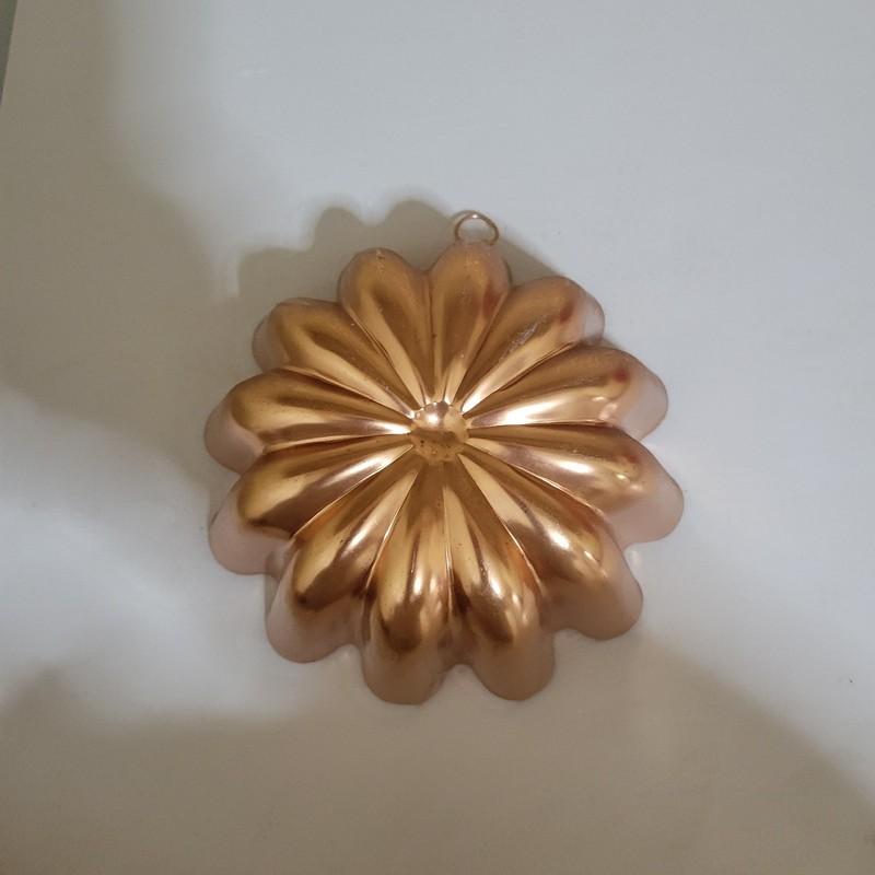 Vintage Copper Tone Fluted Aluminum Jello Mold Cake Pan 3.5 Cup Wall Decor 6.75"