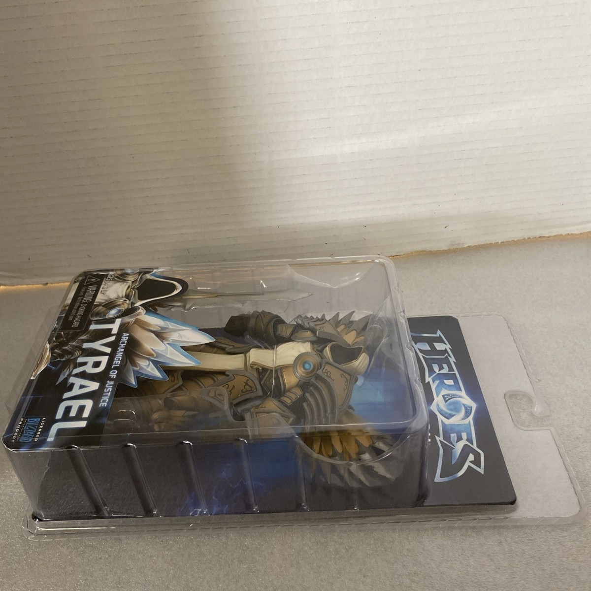 NECA Heroes of the Storm Archangel of Justice Tyrael Action Figure