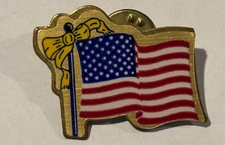 RARE AMERICAN FLAG Tie Tack Made in USA  Excellent