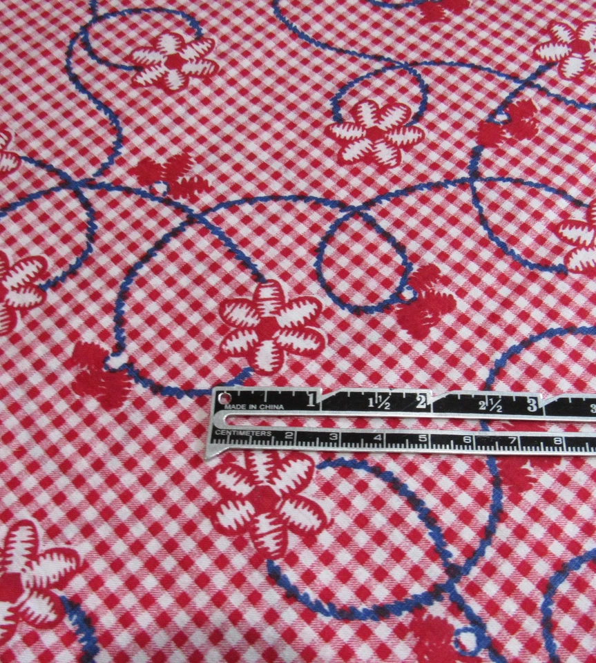 7/8 yd 36" W TRUE VINTAGE Red Gingham Print Novelty Floral Cotton Fabric - Image 2 of 2