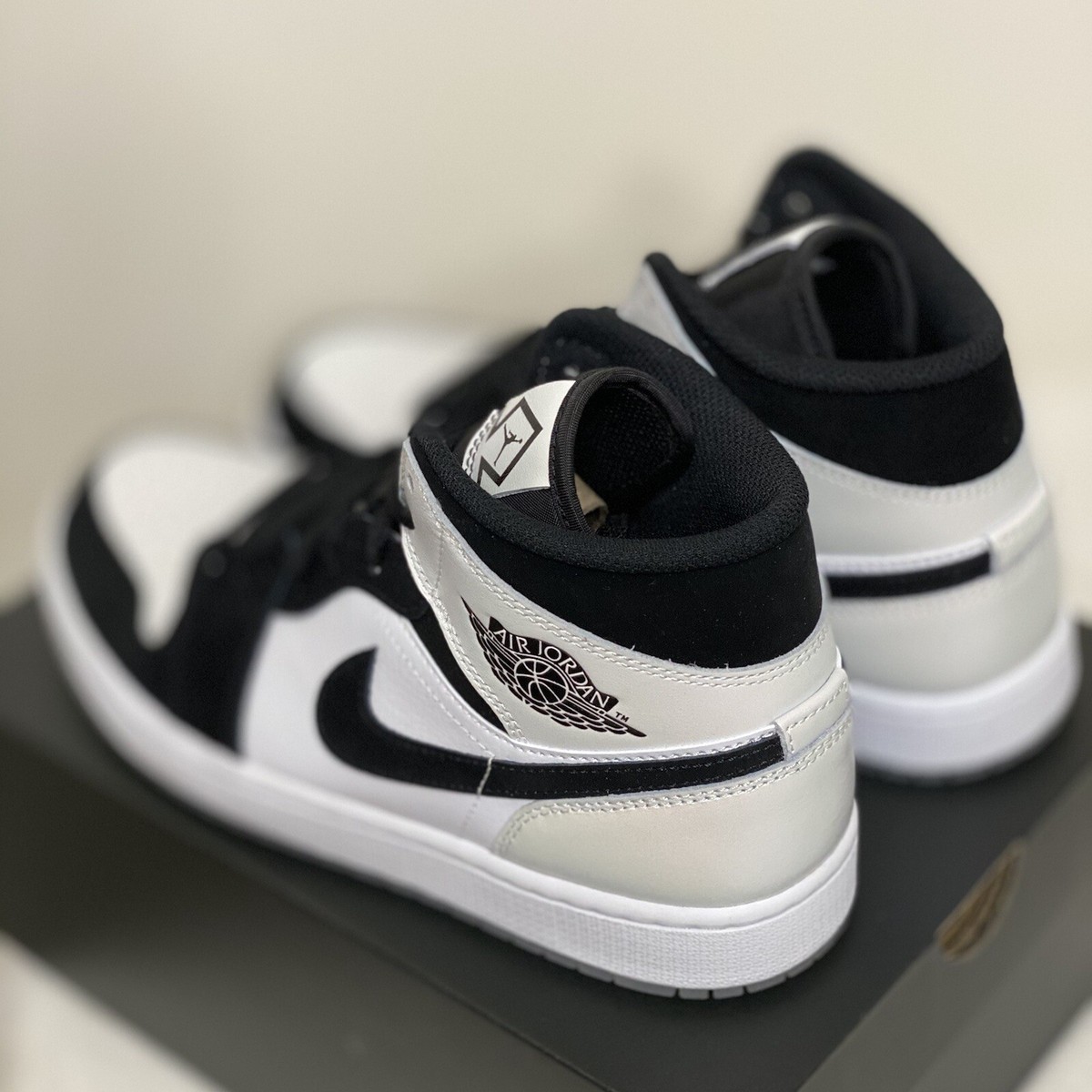 Jordan 1 Mid Diamond Shorts. SIZE 9.5 - DH6933-100 Jordan 1 Mid Diamond Shorts Sz 9 (preowned) – Restock Ave main image 2