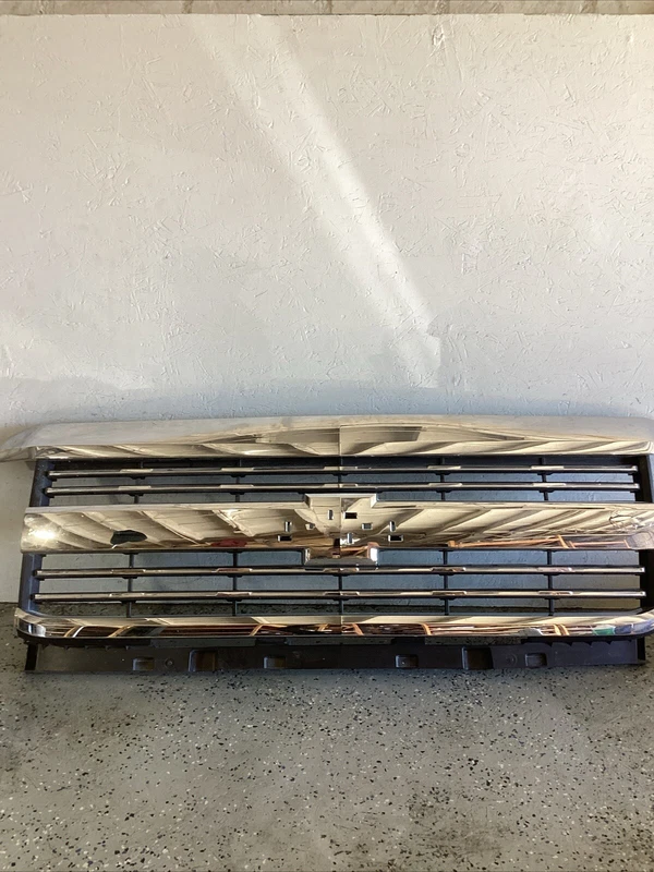 2015 2016 2017 2018 2019 Chevy Silverado 2500 3500 Grille Used Oem gm1200701