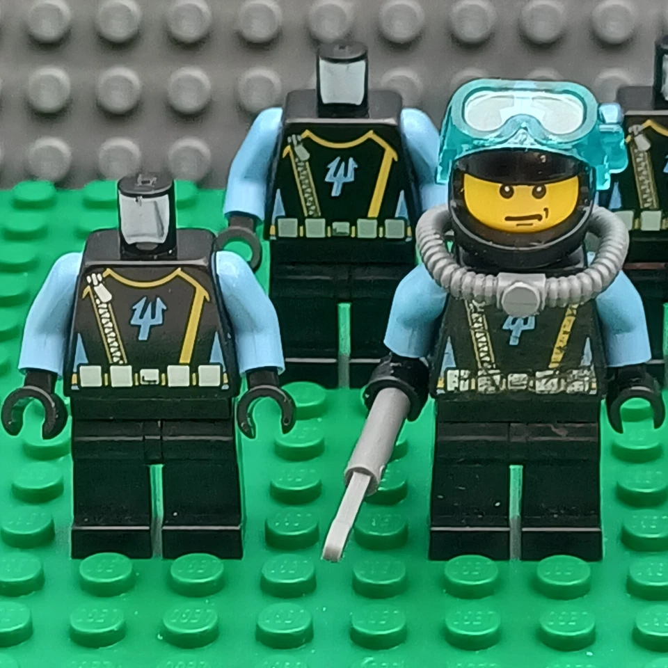 LEGO AquaRaiders Minifigures and parts lot - Image 2 of 4