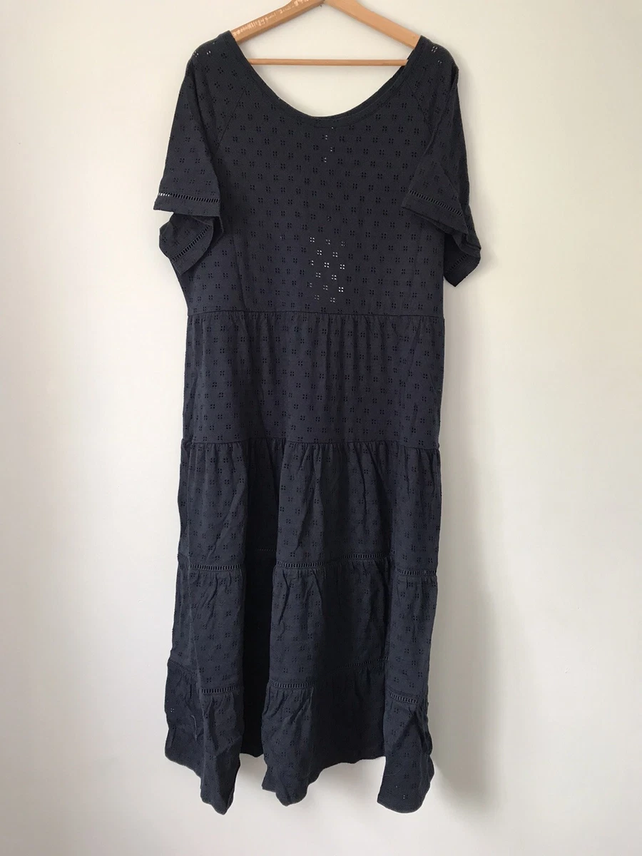 Curvissa clothes clearance