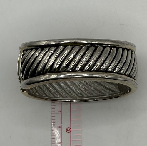 VTG Silver Tone Hinged Cuff Bracelet 1.25”Wide Retro Diagonal Embossed Lines - Picture 6 of 8