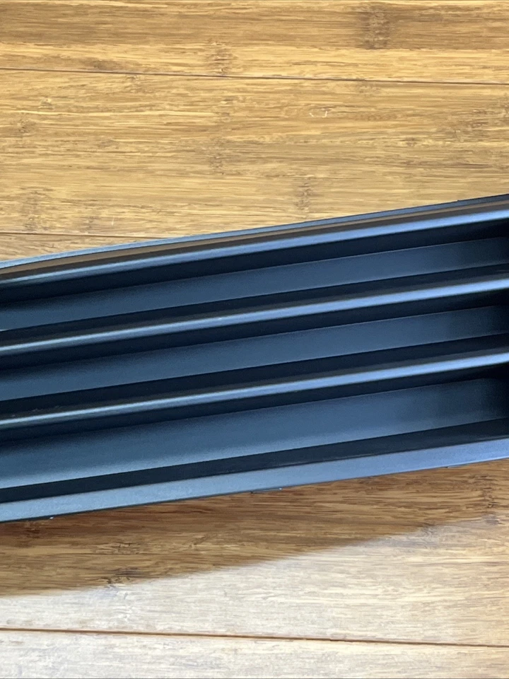 Audi A3 Quattro 2015 2016 parachoques delantero derecho inferior parrilla cubierta OEM *NOTA* Foto 4 de 4