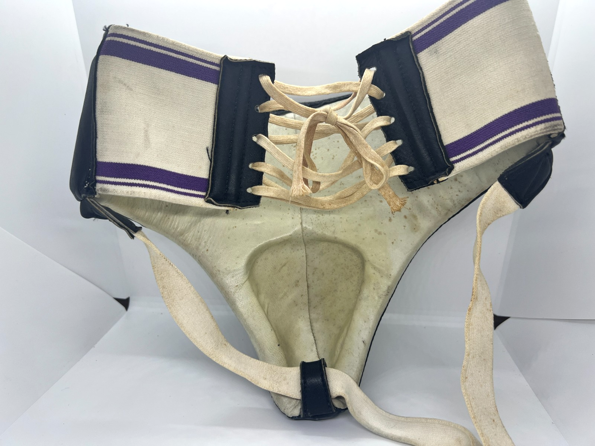 Winning Boxing Vintage Groin Cup Protector Foul Cup NC-2000 M