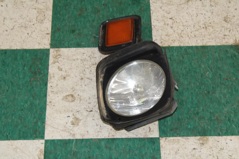 03-09 Hummer H2 Driver Side Left LH Headlight Head Light Lamp W/ Turn Signal WTY - Image 4 of 4