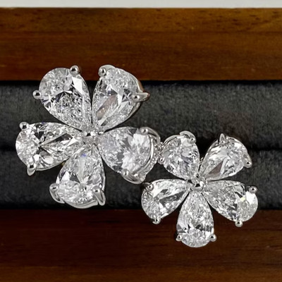 IGI 7.0Ct Pear-Cut VS1 Lab Grown Diamond Flower Wedding Ring 14K Multi-Tone Gold
