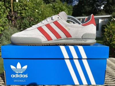 adidas jeans grey red