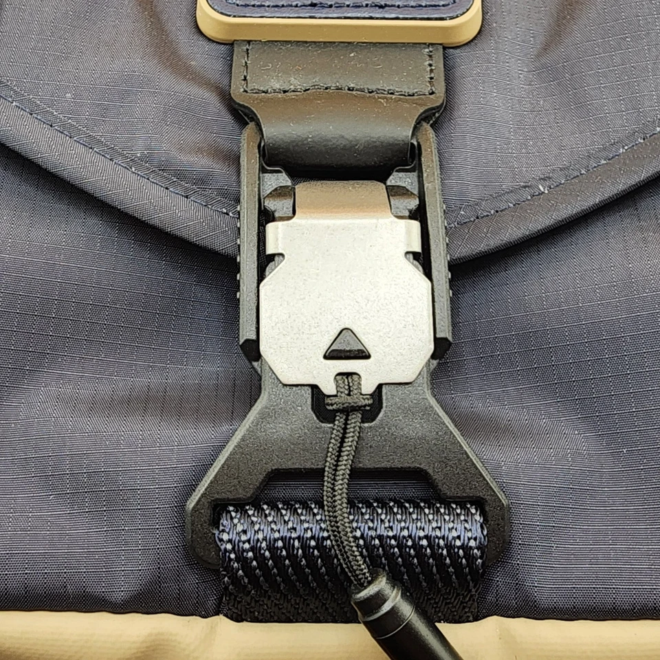 NWT Tumi ALPHA BRAVO COMPASS Flap Crossbody Bag - Midnight Navy + Khaki - Image 3 of 4