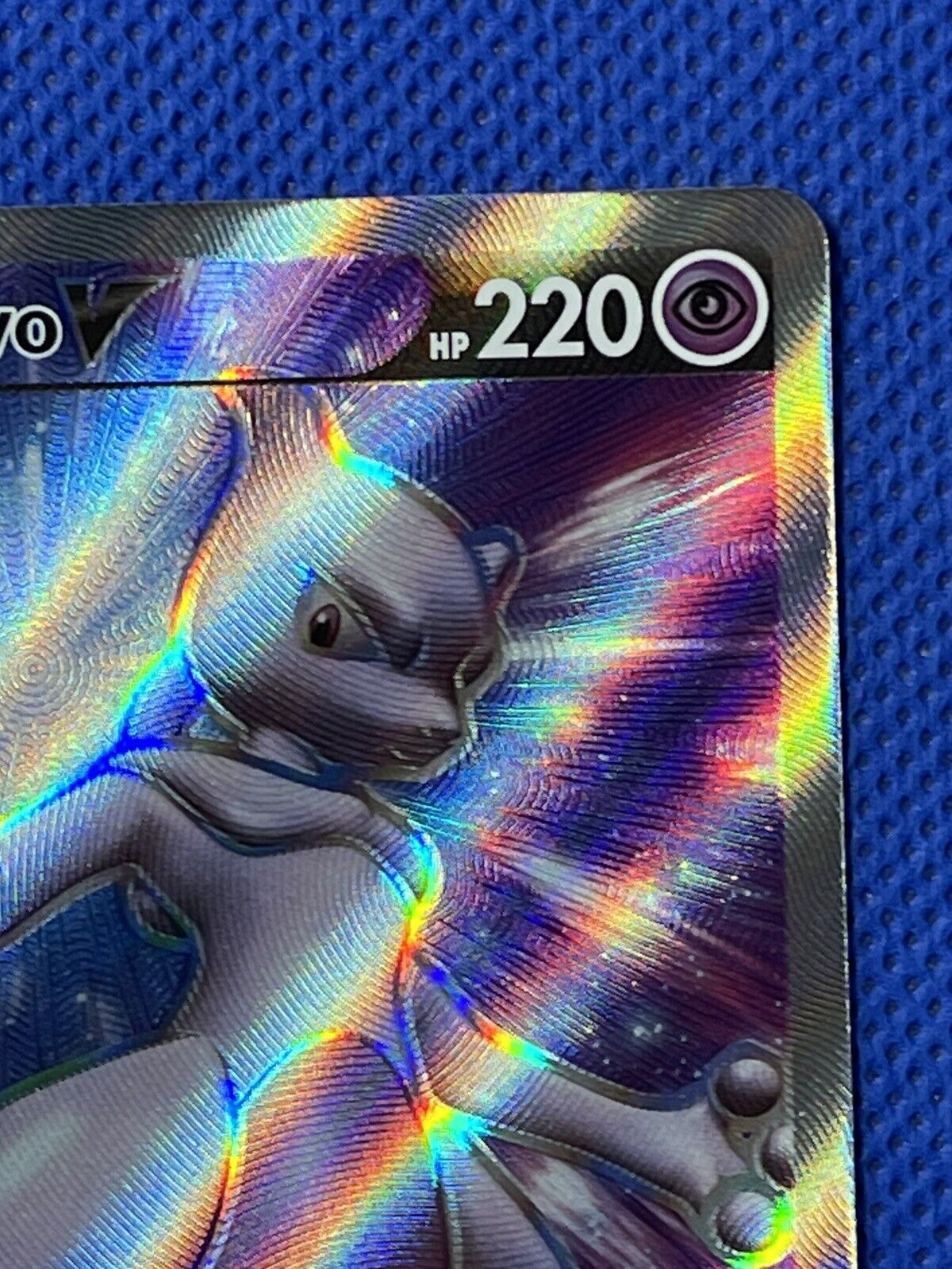 Mewtwo V Basic Hp 220 Psychic Foil #SWSH229 Pokemon 2022 Card