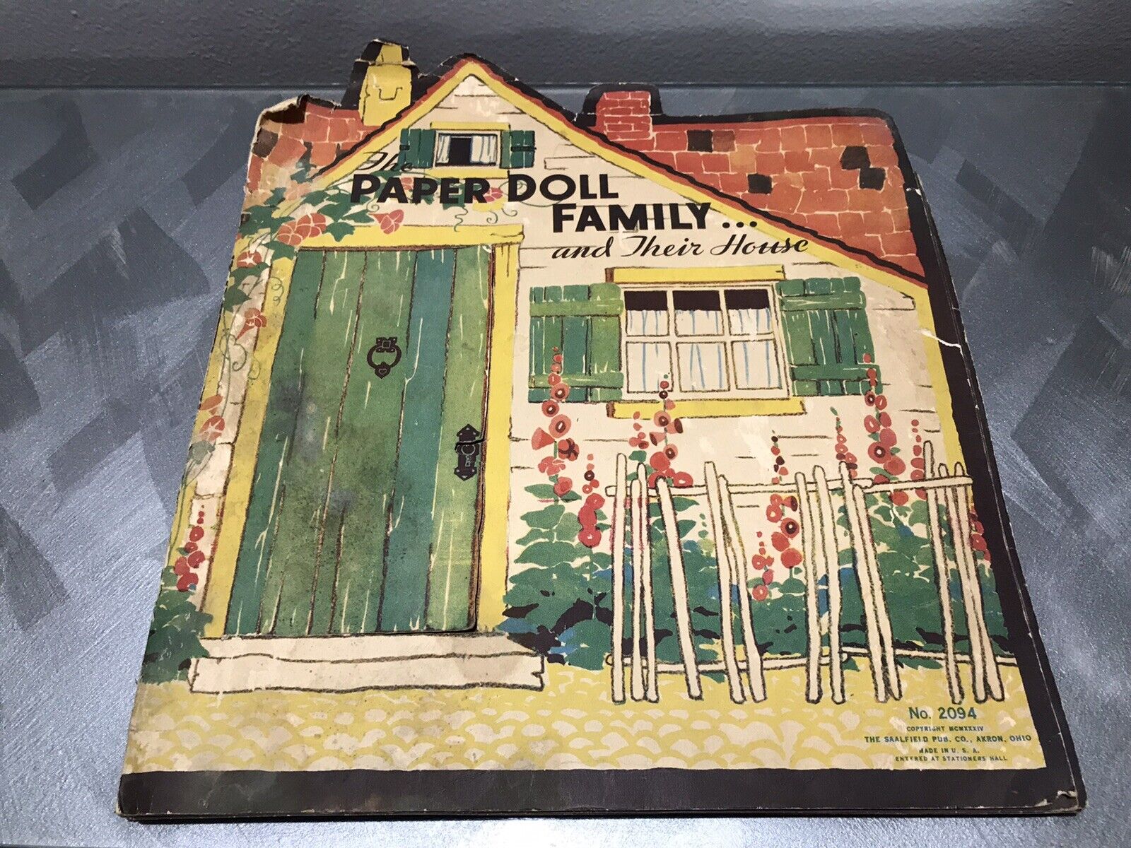 The Paper Doll Familyand Their House No. 2094 (house) 1934 USA